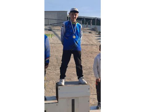 BMX racing mrciusi szezonnyits iskolnk kt tanuljval