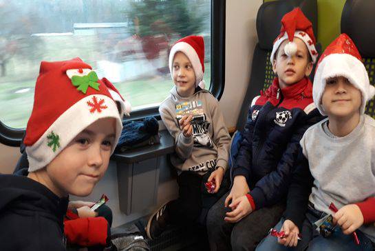 December 6-n jra a 2.b-sekkel indult a Mikuls-vonat