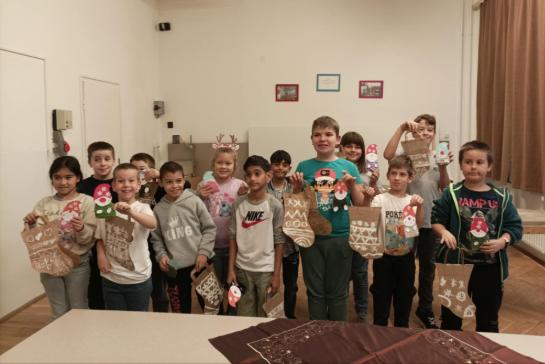 Adventi kzmves foglalkozs