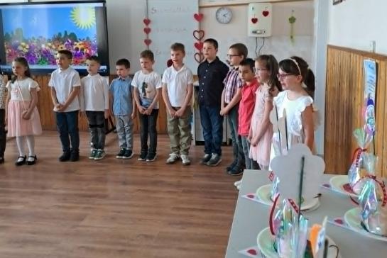 �desany�k k�sz�nt�se az 1.a oszt�lyban