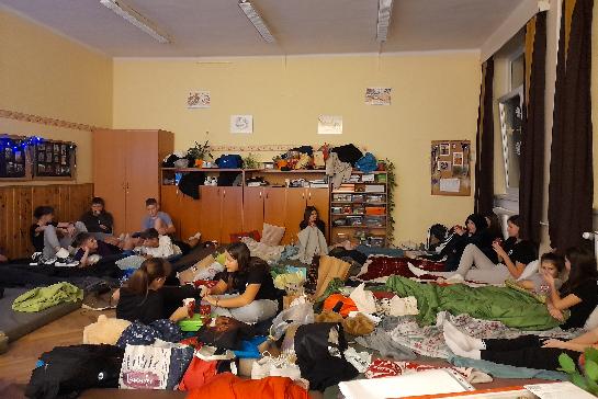 Karcsonyi „pizsiparti”