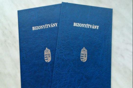 Bizonytvnyoszts