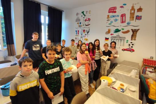 Sts-fzs, tanuls a nyelvrkon